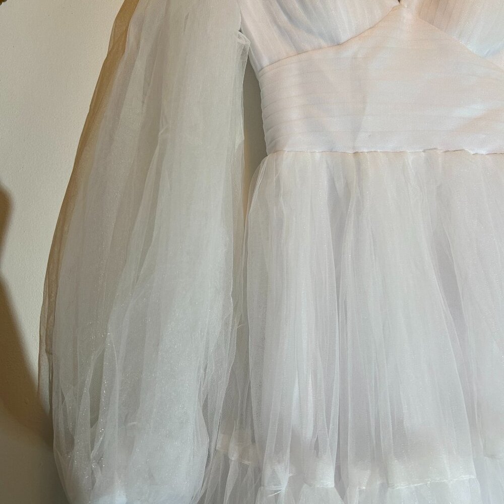 New Tulle Wedding Gown - Picture 11 of 14